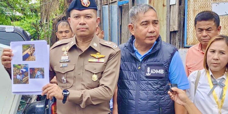 จับแล้ว! โจรปลอมเป็นช่างเน็ต ตระเวนลักตู้ชุมสายกลางกรุง ก่อเหตุ 29 เคส โรงพยาบาล-หน่วยงานรัฐเสียหายอ่วมกว่า 10 ล้าน 25 จับแล้ว! โจรปลอมเป็นช่างเน็ต ตระเวนลักตู้ชุมสายกลางกรุง ก่อเหตุ 29 เคส โรงพยาบาล-หน่วยงานรัฐเสียหายอ่วมกว่า 10 ล้าน