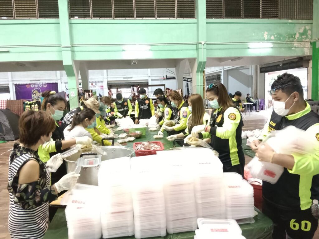 มูลนิธิป่อเต็กตึ๊ง รายงานสถานการณ์และการช่วยเหลือเหตุอุทกภัยน้ำท่วมในพื้นที่ จ.น่าน 26