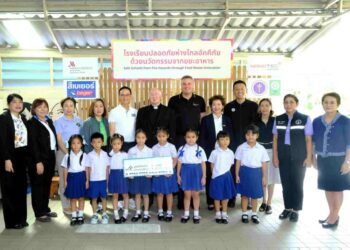“เบเยอร์” จัดนวัตกรรมจากขยะอาหาร “สีหน่วงไฟ” ทาศูนย์พัฒนาเด็ก ลดเสี่ยงอัคคีภัย เตรียมขยายไปสู่กลุ่มเปราะบางอื่น