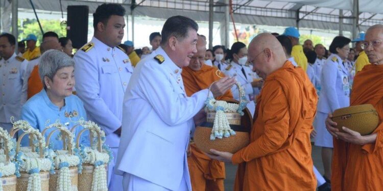 ผู้บริหารโตโยต้า ร่วมทำบุญ–ถวายพระพร แสดงความจงรักภักดี เนื่องในวันแม่แห่งชาติ
