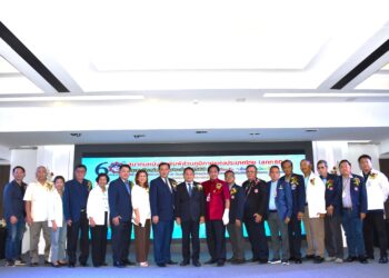 ดร.ฉลาด ขามช่วง รองประธานสภาผู้แทนราษฎรคนที่ 2 ร่วมแสดงความยินดีในโอกาส ครบรอบ 60 ปี สมาคมหนังสือพิมพ์ส่วนภูมิภาคแห่งประเทศไทย