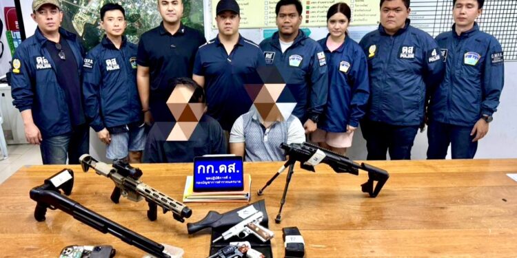“ดส.“ บุกจับคาลานวัด หนุ่มแกลงซุกอาวุธปืนเถื่อน–ลูกซอง–กระสุนครบมือ