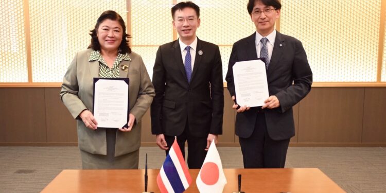วช. และ The University of Osaka ลงนามความร่วมมือ ยกระดับและขยายเครือข่ายการวิจัย พร้อมส่งเสริมการแลกเปลี่ยนกำลังคนด้านการวิจัยในด้านวิทยาศาสตร์และสังคมศาสตร์ 25 วช. และ The University of Osaka ลงนามความร่วมมือ ยกระดับและขยายเครือข่ายการวิจัย พร้อมส่งเสริมการแลกเปลี่ยนกำลังคนด้านการวิจัยในด้านวิทยาศาสตร์และสังคมศาสตร์