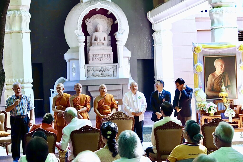 วัดชลประทานฯ จัดงาน “วันรำลึก 18 ปี มรณกาลหลวงพ่อปัญญานันทภิกขุ” ร่วมสดับธรรม สักการะอัฐิ และตักบาตรสาธิต 25
