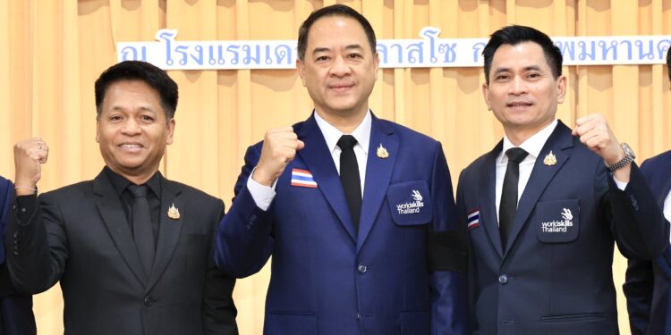 กรมพัฒน์ฯ อุ่นเครื่อง เตรียมส่งเยาวชนไทย ชิงชัยเวทีฝีมือแรงงานเอเชีย ครั้งที่ 3 ณ กรุงไทเป ปลายเดือนพฤศจิกายน 2568 24 กรมพัฒน์ฯ อุ่นเครื่อง เตรียมส่งเยาวชนไทย ชิงชัยเวทีฝีมือแรงงานเอเชีย ครั้งที่ 3 ณ กรุงไทเป ปลายเดือนพฤศจิกายน 2568