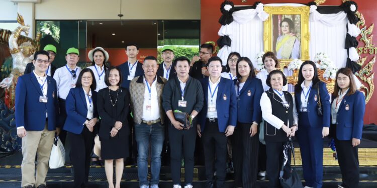 พลังผู้นำเริ่มที่รากเหง้า! CEO CONNEXT บนยศ.1 ศึกษาดูงานอยุธยา เติมพลังปัญญา–ประวัติศาสตร์ไทย 25 พลังผู้นำเริ่มที่รากเหง้า! CEO CONNEXT บนยศ.1 ศึกษาดูงานอยุธยา เติมพลังปัญญา–ประวัติศาสตร์ไทย