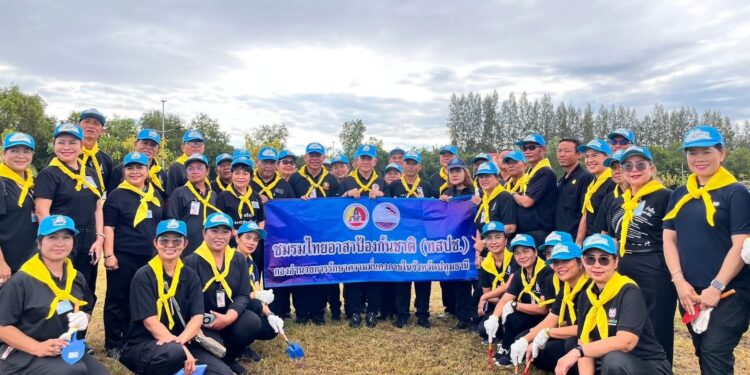 กอ.รมน. รวมพลังจิตอาสา บำเพ็ญสาธารณประโยชน์ ปลูกป่า–ปล่อยปลา คืนชีวิตให้ธรรมชาติ เทิดพระเกียรติ “ในหลวง ร.9” เนื่องในวันชาติ–วันพ่อแห่งชาติ