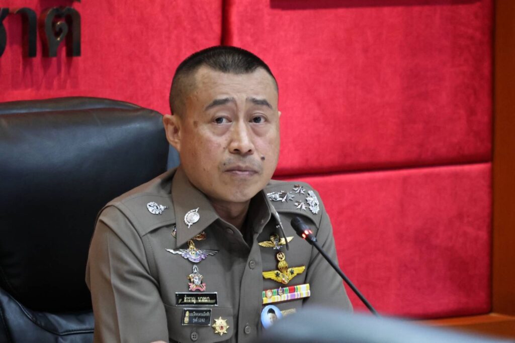 ด่านจราจรไม่ใช่แค่เป่าเมา!ผอ.ศจร.ตร. ชื่นชม จราจร สน.วังทองหลาง สกัดปืน–ยาเสพติด ก่อนถึงมืออาชญากร 27