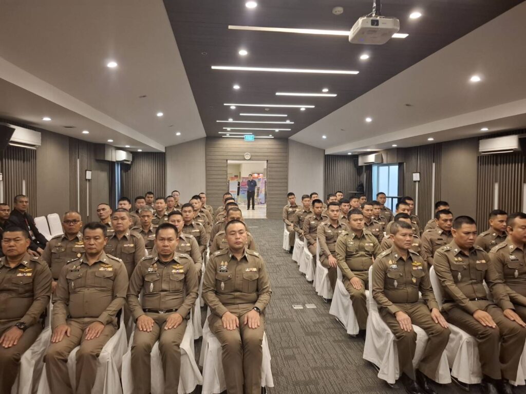 บช.น.ปั้น “ครูตำรวจ D.A.R.E.” รุ่น 264 เสริมเกราะเยาวชน สกัดยาเสพติดเชิงรุกถึงรั้วโรงเรียน 32