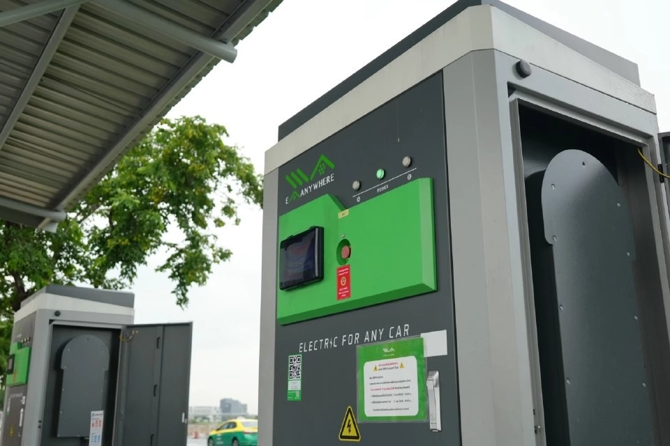 ITPP ผนึกกำลัง LINE MAN เปิดรับผู้ขับขี่โครงการ “LINE MAN EV” ขับแท็กซี่ไฟฟ้าสายกรีน ลดต้นทุน เพิ่มรายได้ พร้อมร่วมลดคาร์บอนอย่างเป็นรูปธรรม 28