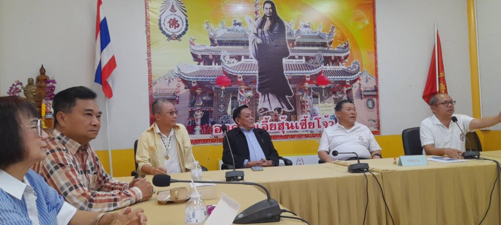 สโมสรสื่อมวลชนคนอีสาน มอบรถขับเคลื่อน 4 ล้อ เอนกประสงค์ ให้ " มูลนิธิ พุทธธรรม (ฮุก 31 ) โคราช 28