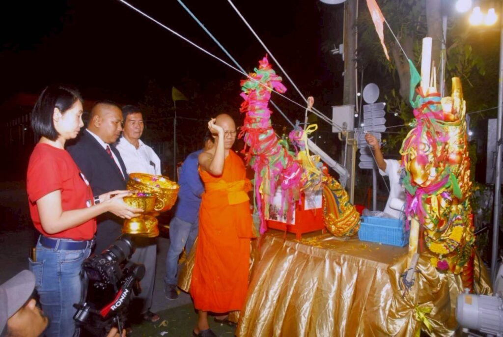 ยกช่อฟ้าวัดสามัคคีธรรม(หลวงปู่หล่ำ) 28