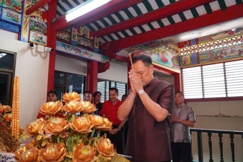 มูลนิธิป่อเต็กตึ๊ง ให้การต้อนรับนายอนุทิน ชาญวีรกูล รักษาการนายกรัฐมนตรี พร้อมคณะ เข้าสักการะหลวงปู่ไต้ฮง เนื่องในเทศกาลตรุษจีน ประจำปี 2569 ณ ศาลเจ้าไต้ฮงกง มูลนิธิป่อเต็กตึ๊ง พลับพลาไชย 31