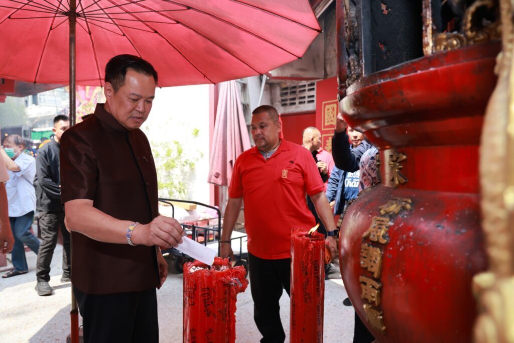 มูลนิธิป่อเต็กตึ๊ง ให้การต้อนรับนายอนุทิน ชาญวีรกูล รักษาการนายกรัฐมนตรี พร้อมคณะ เข้าสักการะหลวงปู่ไต้ฮง เนื่องในเทศกาลตรุษจีน ประจำปี 2569 ณ ศาลเจ้าไต้ฮงกง มูลนิธิป่อเต็กตึ๊ง พลับพลาไชย 30
