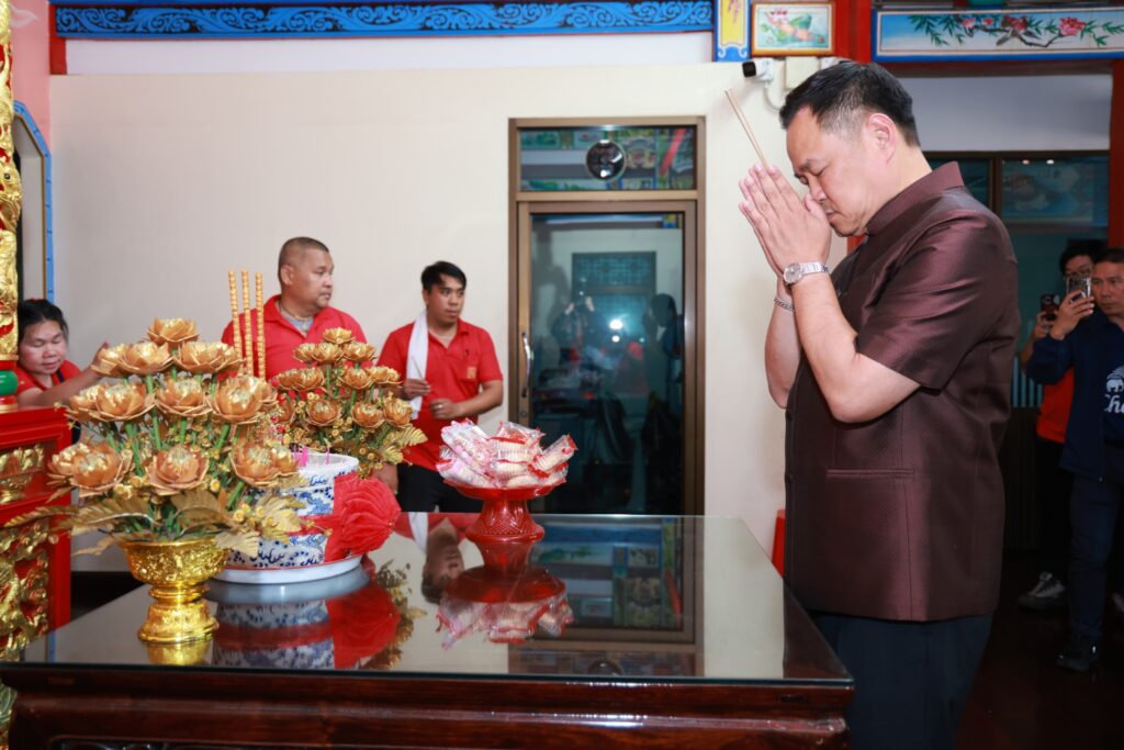 มูลนิธิป่อเต็กตึ๊ง ให้การต้อนรับนายอนุทิน ชาญวีรกูล รักษาการนายกรัฐมนตรี พร้อมคณะ เข้าสักการะหลวงปู่ไต้ฮง เนื่องในเทศกาลตรุษจีน ประจำปี 2569 ณ ศาลเจ้าไต้ฮงกง มูลนิธิป่อเต็กตึ๊ง พลับพลาไชย 29