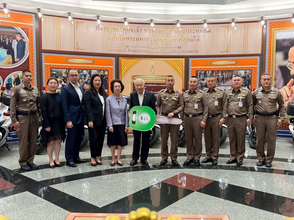 รอง ผบ.ตร. รับมอบรถจักรยานยนต์คุณภาพสูง สนับสนุนงานจราจรโครงการพระราชดำริ ผนึกกำลังภาคเอกชน เสริมศักยภาพงานจราจรเพื่อประชาชน 40