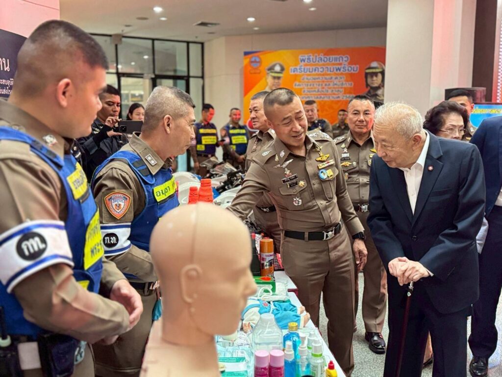 รอง ผบ.ตร. รับมอบรถจักรยานยนต์คุณภาพสูง สนับสนุนงานจราจรโครงการพระราชดำริ ผนึกกำลังภาคเอกชน เสริมศักยภาพงานจราจรเพื่อประชาชน 28