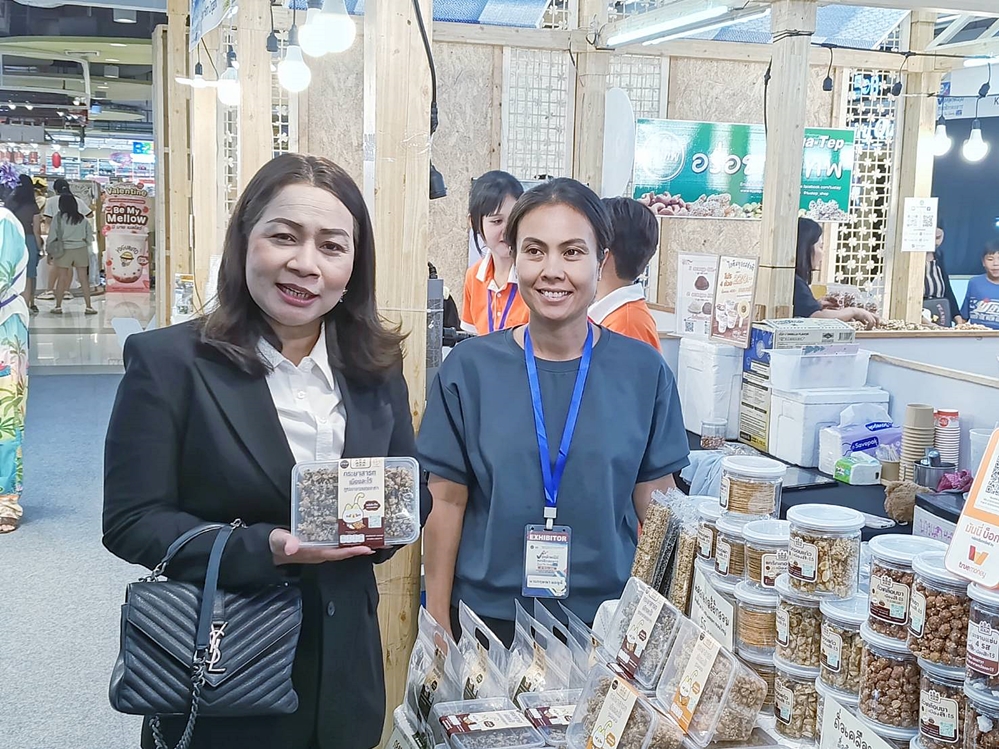 สำนักงานพาณิชย์จังหวัดภาคกลาง โดยสำนักงานพาณิชย์จังหวัดสระบุรี เปิดงาน “อัตลักษณ์วิถี ของดีภาคกลาง” ยกระดับ SME 17 จังหวัด สู่ตลาดสากล ณ ซีคอนบางแค 26