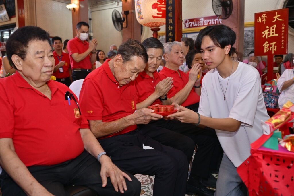 มูลนิธิป่อเต็กตึ๊ง จัดพิธีจุดเทียนเปิดงานเทศกาลง่วนเซียว ประจำปี 2569 ณ ศาลเจ้าไต้ฮงกง พลับพลาไชย กรุงเทพฯ 45