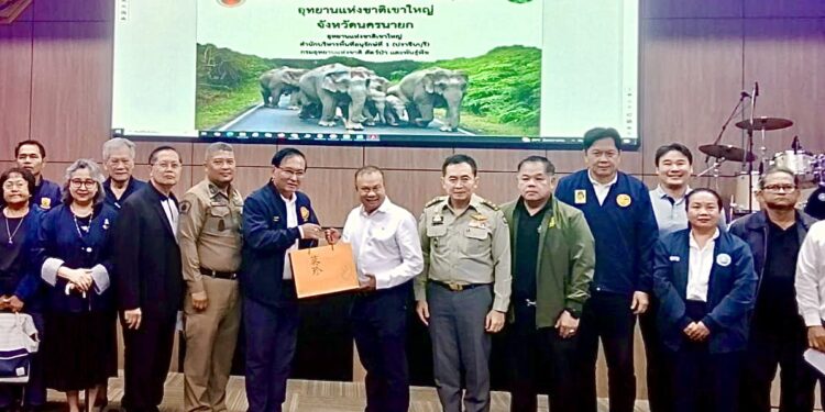 วิกฤตช้างนองเลือด! ชาวบ้านนครนายกดับซ้ำ “สว.อังกูร” ปลุกแผน 20 ปี ล้อมคอกทั้งระบบ