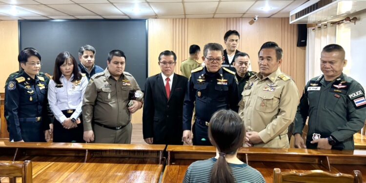 ล่าข้ามแดน! รวบสาวไทยหนีคดียา 3.2 ล้านเม็ด ซุกลาว–โยงเครือข่ายยานรกข้ามชาติ ยึดรวมกว่า 5.8 ล้านเม็ด