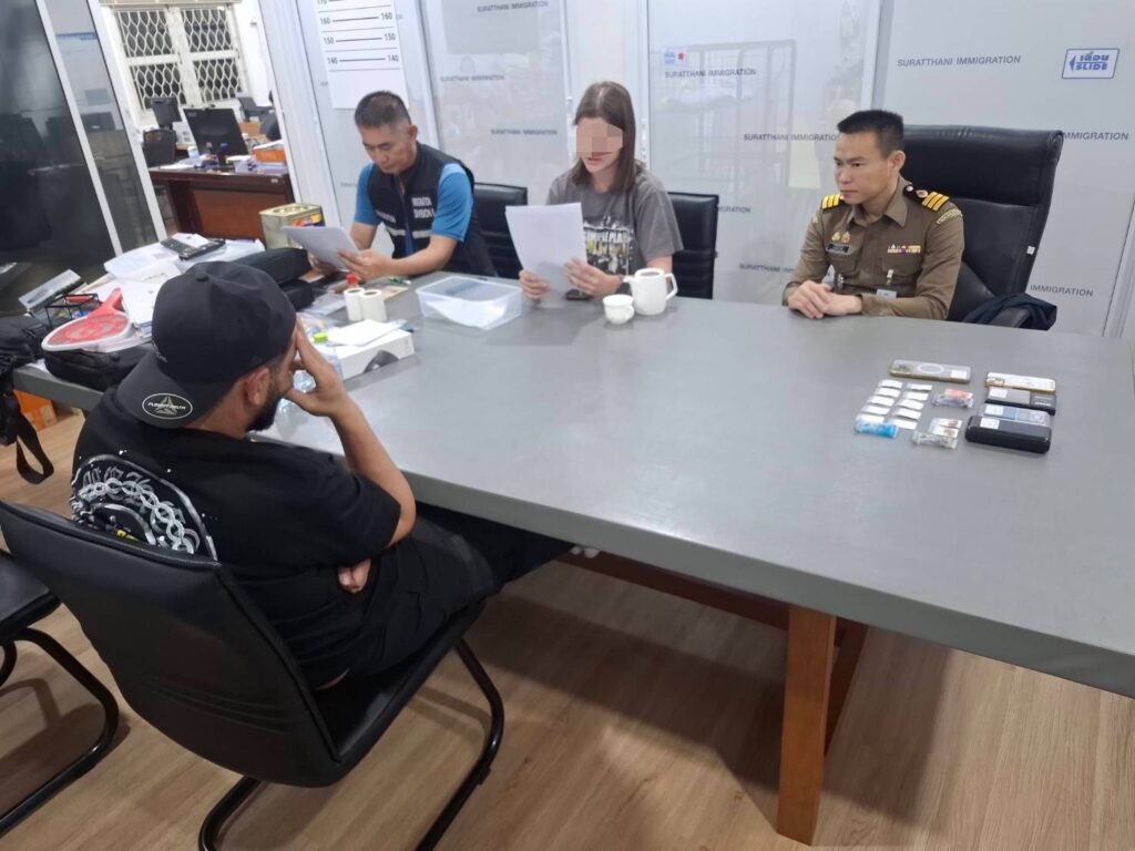 ตม.สุราษฎร์ธานีตามรวบหนุ่มอิสราเอล เครือข่ายขบวนการค้ายารายใหญ่ ดำเนินคดีเตรียมส่งกลับ 30