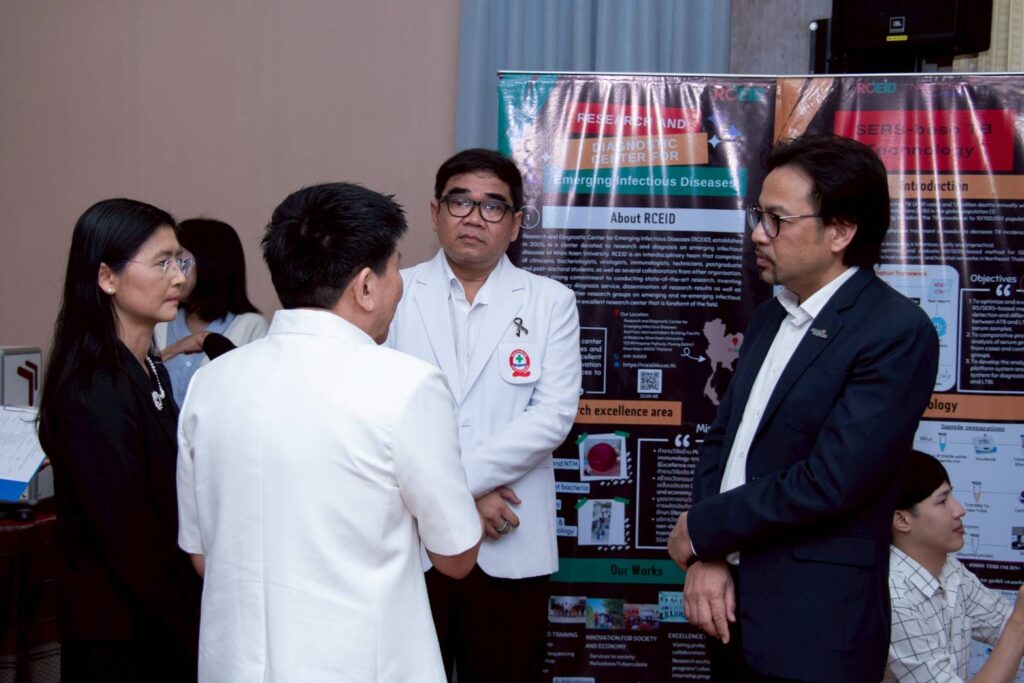 พลิกโฉมสาธารณสุขไทย ! สวทช. จับมือ มข.-รพ.ร้อยเอ็ด ปั้นนวัตกรรมรามาน AI ‘SERS-TB’ ขับเคลื่อน ‘Wellness Economy’ หยุดภัยเงียบ “วัณโรคแฝง” มุ่งเป้า END TB อีสาน ปี 2578 29