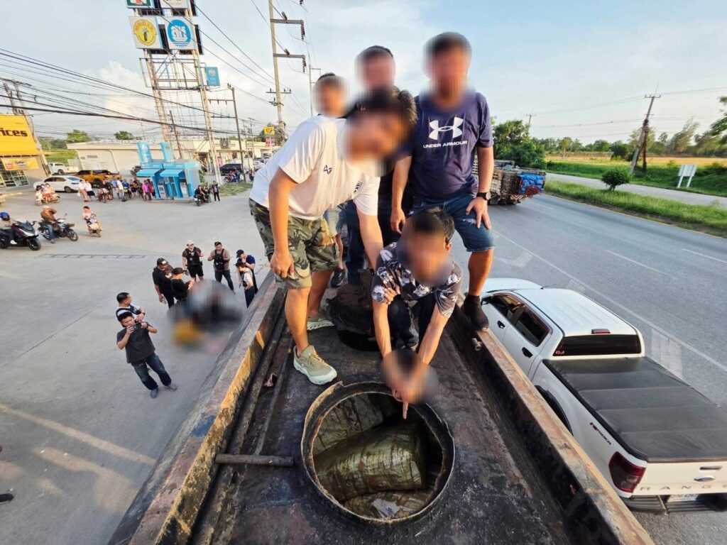 บช.น.ล่าเครือข่ายยานรก ยึดไอซ์ล็อตยักษ์ 1.6 ตัน ดัดแปลงรถขนยางมะตอยซุกยา 27