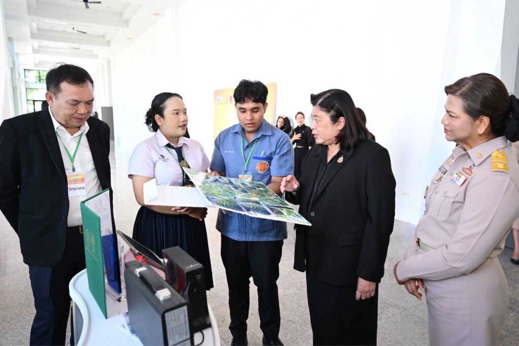 วช. – สอศ. จัดกลไกบ่มเพาะสิ่งประดิษฐ์อาชีวศึกษา “TVET Smart Idea2Innovation” หนุนทีมอาชีวศึกษาภาคใต้ พัฒนาสิ่งประดิษฐ์สู่นวัตกรรมพร้อมใช้ 33