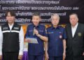 มูลนิธิป่อเต็กตึ๊ง บรรเทาทุกข์ ส่งต่อกำลังใจ มอบเงินช่วยเหลือพร้อมสิ่งของเครื่องใช้จำเป็น เยียวยาผู้ประสบอัคคีภัยบริเวณชุมชนวัดบรมนิวาส ถนนพระรามที่ 6 ซอย 15 36 มูลนิธิป่อเต็กตึ๊ง บรรเทาทุกข์ ส่งต่อกำลังใจ มอบเงินช่วยเหลือพร้อมสิ่งของเครื่องใช้จำเป็น เยียวยาผู้ประสบอัคคีภัยบริเวณชุมชนวัดบรมนิวาส ถนนพระรามที่ 6 ซอย 15