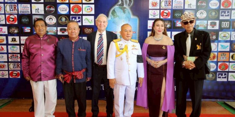 “นา ดาราวาไรตี้” จัดงานใหญ่แห่งปี มอบรางวัล นพเก้าดาวมงกุฏเพชร 2569 สุดอลังการ โดยนพ.ชลน่าน ศรีแก้ว ประธานมอบรางวัล 25 “นา ดาราวาไรตี้” จัดงานใหญ่แห่งปี มอบรางวัล นพเก้าดาวมงกุฏเพชร 2569 สุดอลังการ โดยนพ.ชลน่าน ศรีแก้ว ประธานมอบรางวัล