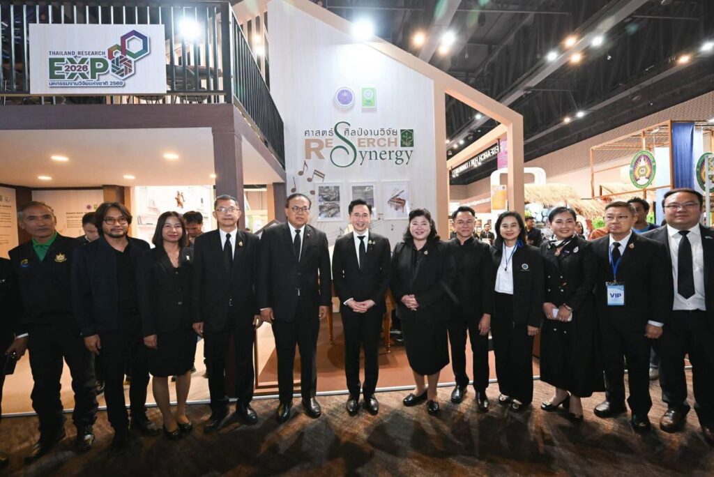 “ยศชนัน” เยี่ยมชมนิทรรศการมหกรรมงานวิจัยแห่งชาติ 2569 ย้ำพลัง Synergy ขับเคลื่อนงานวิจัยสู่การพัฒนาประเทศอย่างยั่งยืน 30