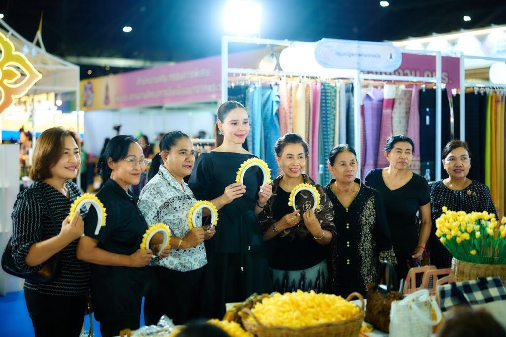 กรมหม่อนไหมเชิญชวนเที่ยวงาน OTOP MIDYEAR 2026 ชมเสน่ห์ผ้าไหมไทยและภูมิปัญญาหม่อนไหมสู่สากล 28