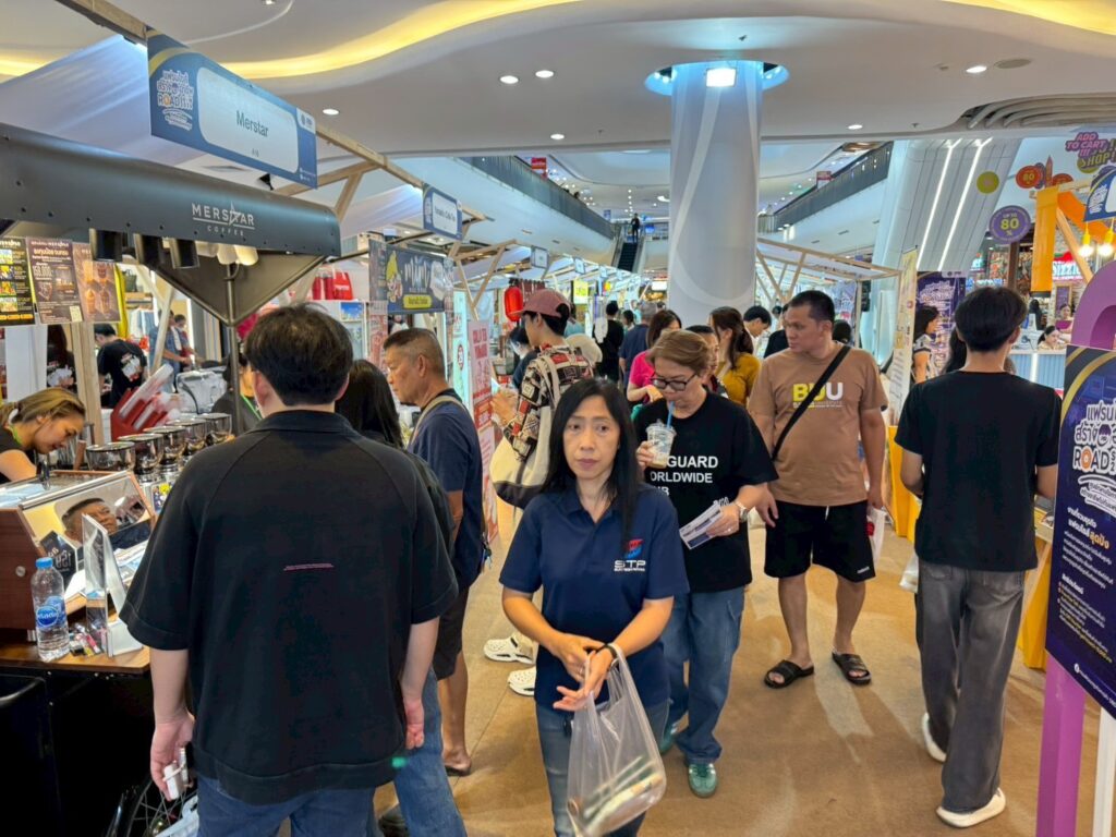 กรมพัฒนาธุรกิจการค้า ปลื้มกระแสตอบรับ 'แฟรนไชส์สร้างอาชีพ Roadshow 2026' @ ระยอง คึกคักต่อเนื่อง สร้างโอกาสอาชีพและรายได้ให้คนไทย" 27