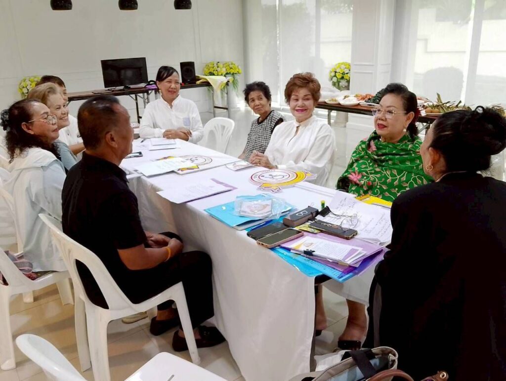 ชมรมจิตอาสาเพื่อคนพิการและผู้ด้อยโอกาส (ชพด.:"HDUT") จัดกิจกรรม “ประชุมสัญจรและทัศนศึกษา” เพื่อกระชับความสัมพันธ์และวางแผนยุทธศาสตร์องค์กร ณ จังหวัดชลบุรี 29