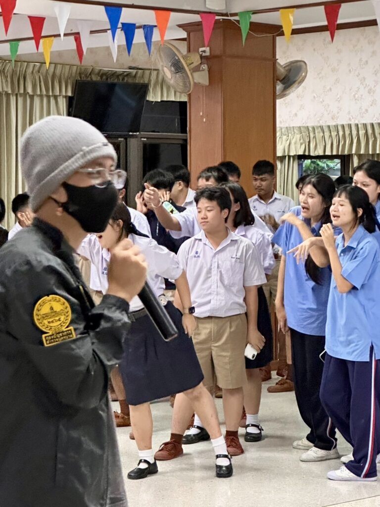 รองจ๋อ ผนึกทีม “จ๋อแจ๊ะจับโจร” ปั้นนักสืบรุ่นจิ๋ว ติดเกราะกันภัยไซเบอร์-ยาเสพติด 26