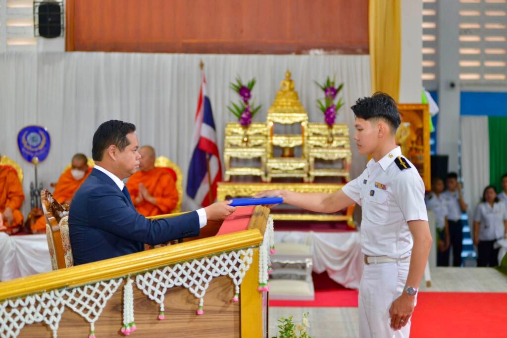“สรรเพชญ” ชู ทุนมนุษย์คือหัวใจยกระดับพาณิชย์นาวีไทย เร่งผลิตบุคลากรมาตรฐาน IMO ป้อนตลาดแรงงานโลก เดินหน้าพัฒนาท่าเรือ-ร่องน้ำ-MSW เพิ่มขีดแข่งขันประเทศ 32
