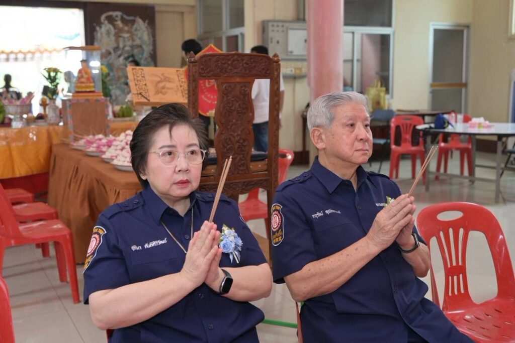 มูลนิธิป่อเต็กตึ๊ง ยกทัพเพิ่มชุดเครื่องอุปโภคบริโภคและค่าพาหนะ แจกจ่ายแก่ผู้ยากไร้ รวม 6,000 ชุด เนื่องในประเพณีทิ้งกระจาด (ซิโกว) 42