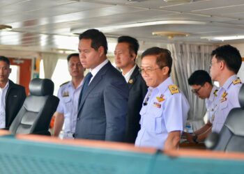 “สรรเพชญ” ชู ทุนมนุษย์คือหัวใจยกระดับพาณิชย์นาวีไทย เร่งผลิตบุคลากรมาตรฐาน IMO ป้อนตลาดแรงงานโลก เดินหน้าพัฒนาท่าเรือ-ร่องน้ำ-MSW เพิ่มขีดแข่งขันประเทศ