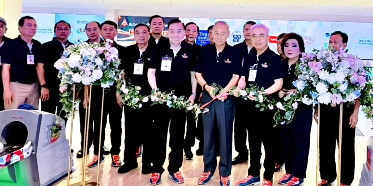 องคมนตรี เป็นประธานเปิดศึกโบว์ลิงการกุศล สมาคมพ่อตัวอย่างแห่งชาติ ประจำปี 2569 กระชับสัมพันธ์-ระดมทุนเพื่อสาธารณประโยชน์ 25 องคมนตรี เป็นประธานเปิดศึกโบว์ลิงการกุศล สมาคมพ่อตัวอย่างแห่งชาติ ประจำปี 2569 กระชับสัมพันธ์-ระดมทุนเพื่อสาธารณประโยชน์