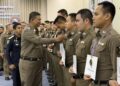 “รองจ๋อ” ปลุกพลังครูตำรวจ D.A.R.E. สกัดยาเสพติดถึงห้องเรียน ย้ำ “1 คนต้องสร้างอีก 50 คน” ทำด้วยใจ ยาเสพติดต้องลด!