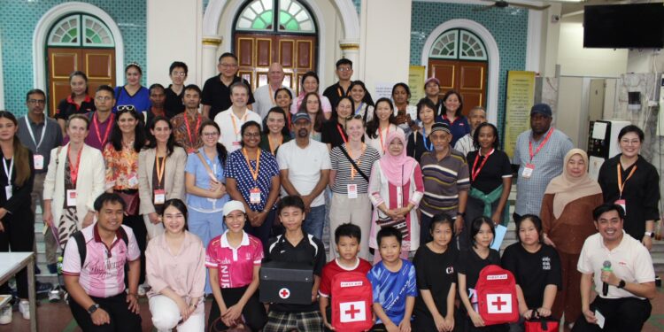 19 มหา’ลัยผนึก ADPC ชู ‘มัสยิดมหานาค’ ต้นแบบสู้ภัยร้อนเมืองกรุง ดึงเวทีโลกศึกษาของจริง 25 19 มหา’ลัยผนึก ADPC ชู ‘มัสยิดมหานาค’ ต้นแบบสู้ภัยร้อนเมืองกรุง ดึงเวทีโลกศึกษาของจริง